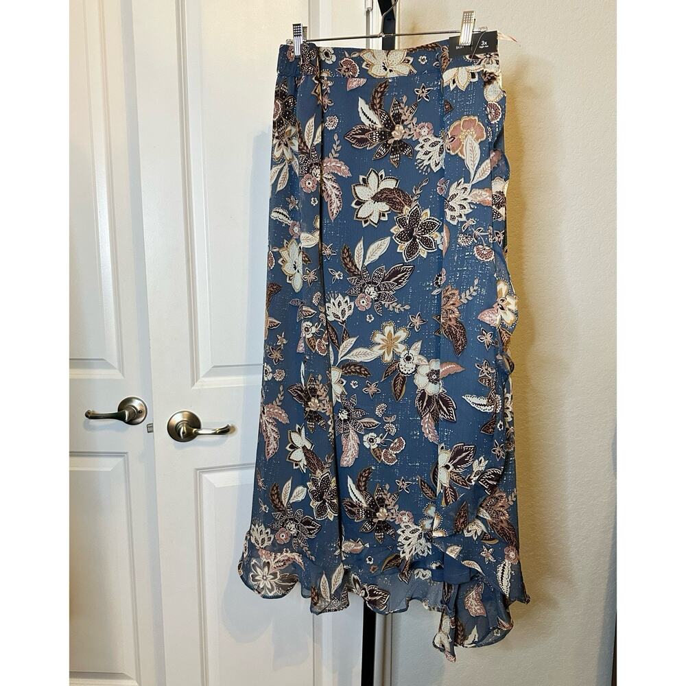 Maurices NWT 3X Blue Floral Faux Wrap Maxi Skirt Elastic Waist Plus Size 3X - Picture 3 of 8